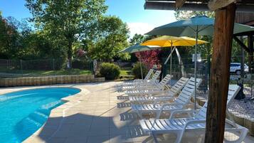 Piscine extérieure, piscine chauffée