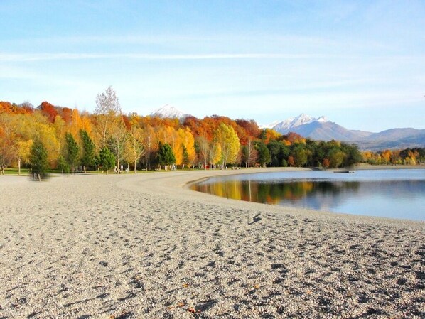 Beach - Agréable Chalet Mobil-home au Pied des Pistes Calme Arboré St Leger les Mélèzes (Saint-Léger-les-Mélèzes)