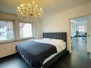 2 bedrooms, desk, iron/ironing board, free WiFi