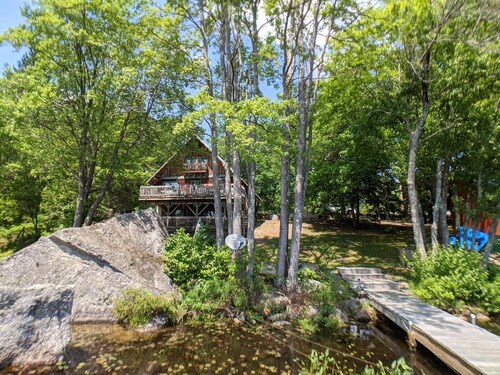 Lakes End Log Cabin on Lake Wicwas!