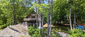 Lakes End Log Cabin on Lake Wicwas!