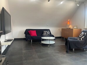 Fernseher, Kamin
