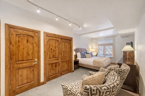 Condo, 2 Bedrooms | 2 bedrooms, laptop workspace, iron/ironing board, free WiFi - 12 C Powder Run 2 Bedroom Condo by RedAwning (Park City)