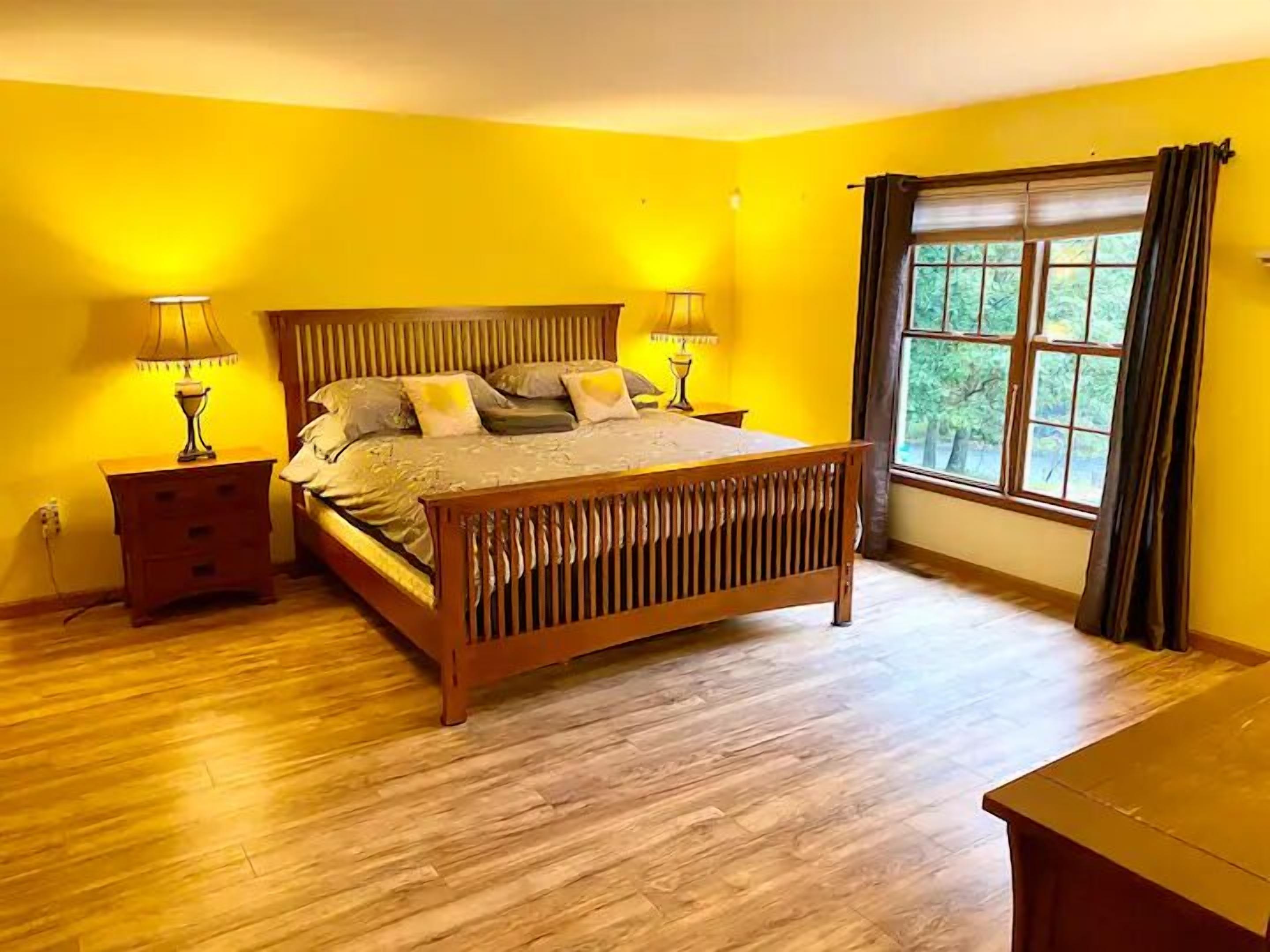 3 soverom, reiseseng for barn, wi-fi og sengetøy