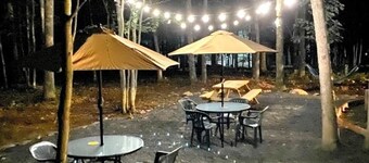 Bushkill Beauty-HotTub, Firepit, Lake, Canoe, Pool