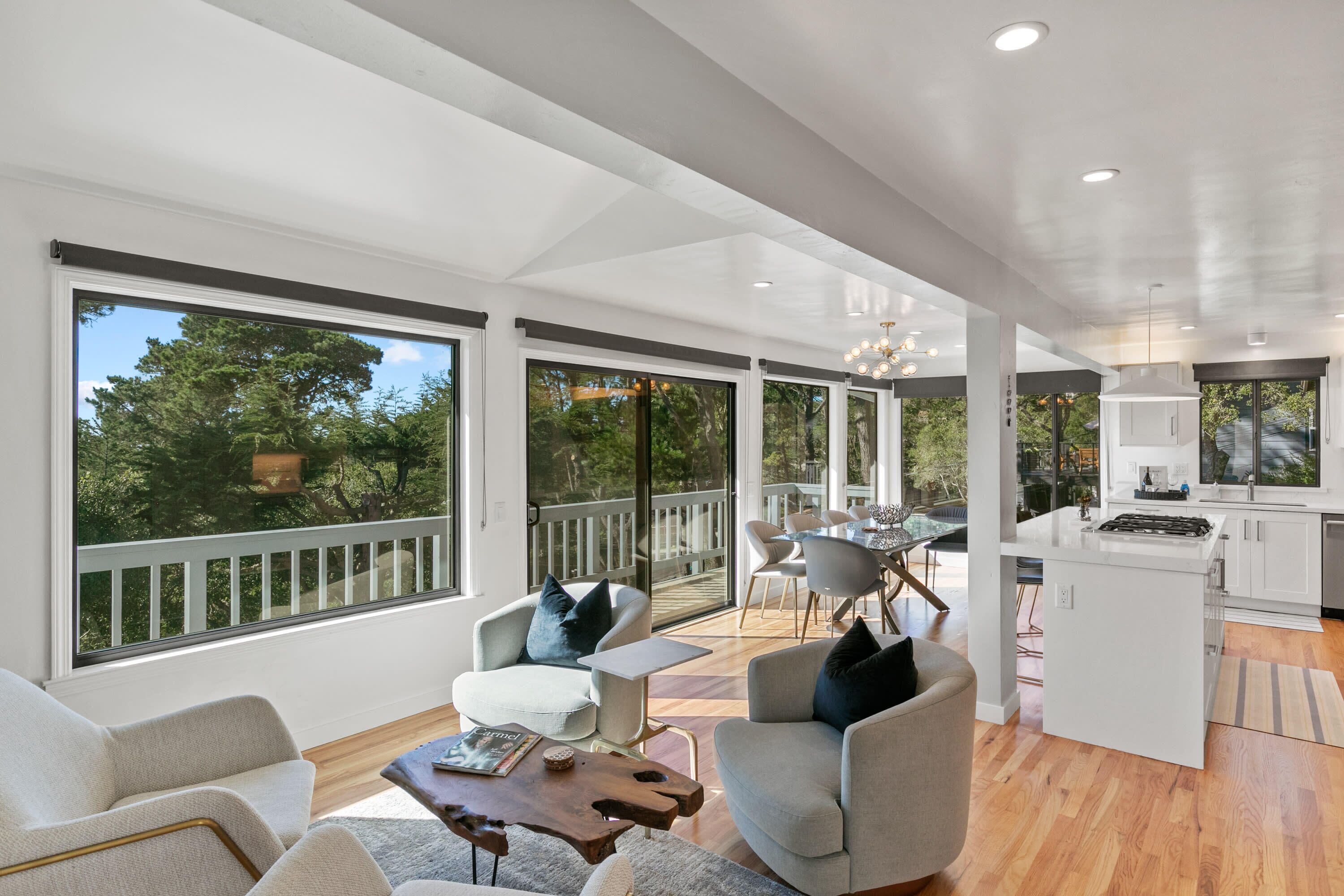 TV, fireplace, offices