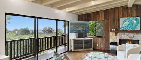 Flat-screen TV, fireplace, video games, offices