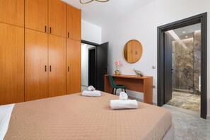 2 bedrooms, in-room safe, soundproofing, iron/ironing board