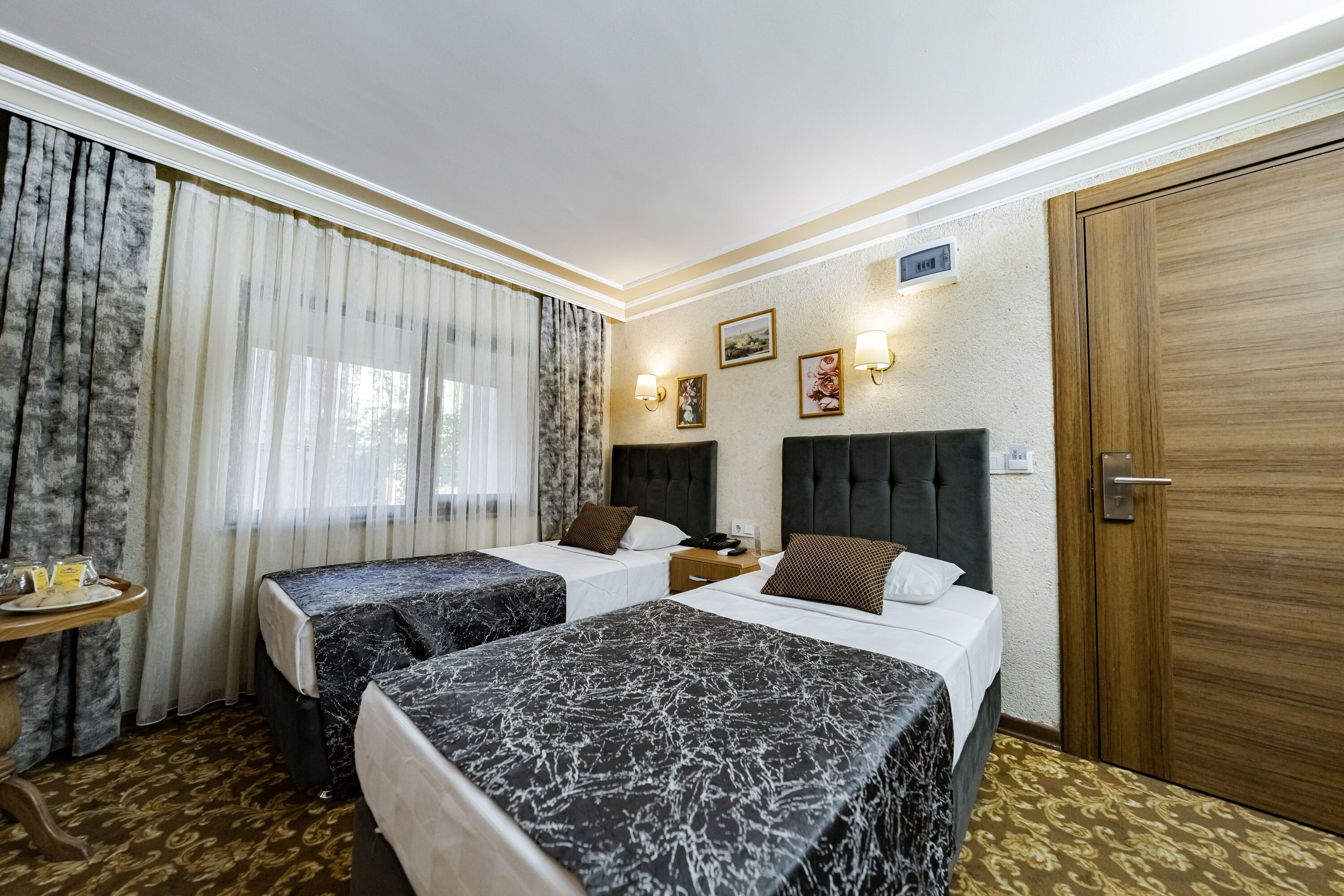 family room with city view and no balcony | desk, soundproofing, iron/ironing board, free wifi