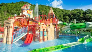 Außenpool (je nach Saison geöffnet)