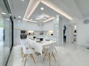 Dining - 6 Bed Villa - Sleeps 15 - Pets - Pool - Jacuzzi (Corfu)
