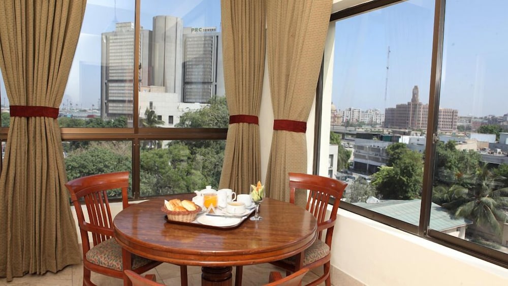 Beach Luxury Hotel by null