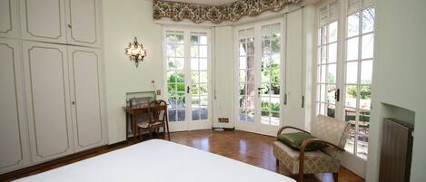 Exclusive-Villa | 4 Schlafzimmer, hochwertige Bettwaren, Bügeleisen/Bügelbrett
