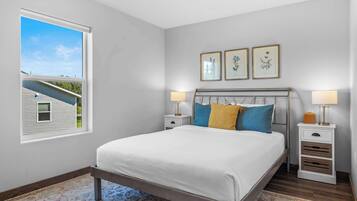 3 habitaciones, tabla de planchar con plancha, cuna de viaje y wifi