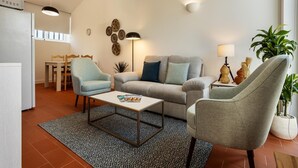 TV - Cabaça House, Cabaça House - QSF Agroturismo (Evora)