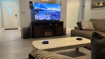 TV connectée, cheminée