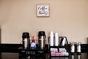 Coffee service - HomeTown Inn & Suites (Longview)