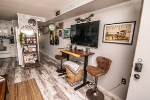 Interior - Come Hang at the Treehouse!  (Ocean City)