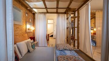 2 slaapkamers, een bureau, een strijkplank/strijkijzer, gratis wifi
