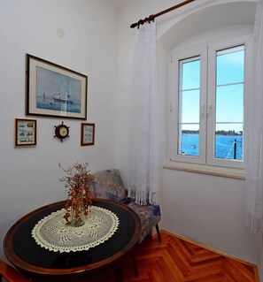 Apartment | 2 bedrooms, iron/ironing board, free WiFi, bed sheets - A2 - Cozy Apartment, Best Location in Supetar (Supetar)