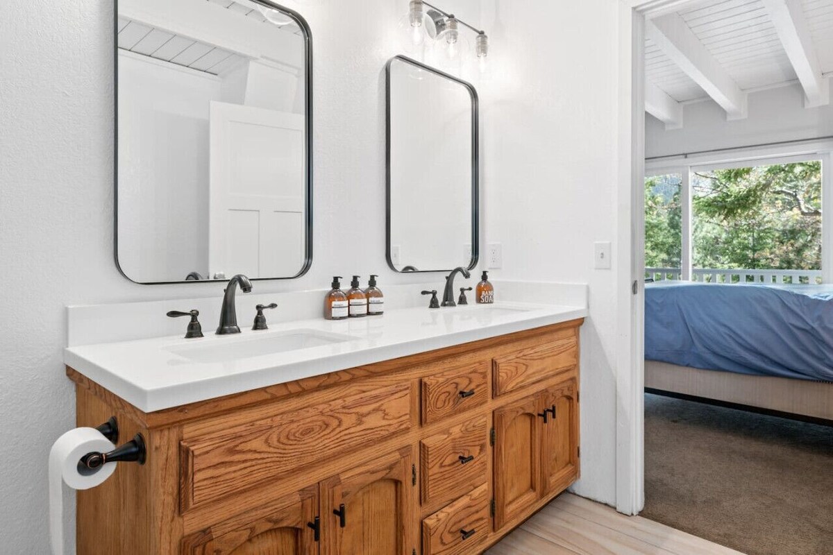 Photo 17 of Sterling Jay Chalet- 3 Bed 2.5 Bath W/ Spa