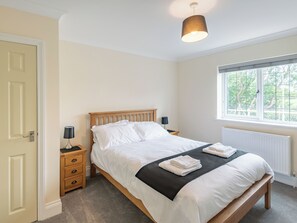 3 bedrooms, free WiFi, bed sheets