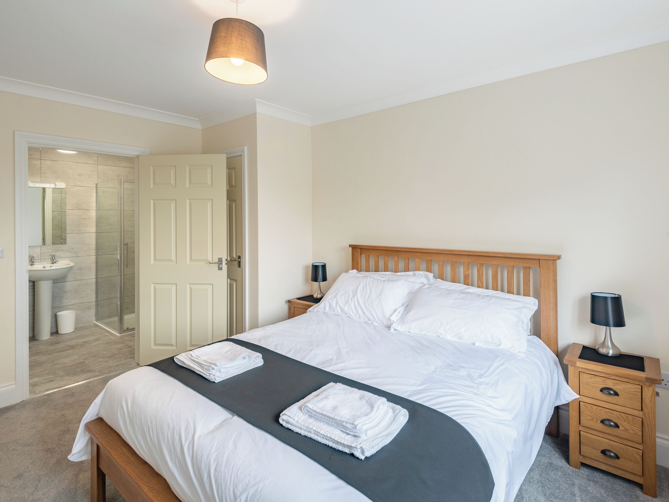 3 Schlafzimmer, kostenloses WLAN, Bettwäsche