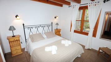3 Schlafzimmer, Bügeleisen/Bügelbrett, Reisekinderbett, kostenloses WLAN