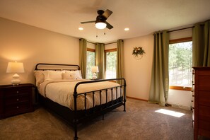 3 bedrooms, iron/ironing board, travel crib, free WiFi
