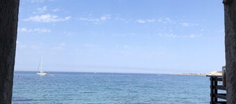 Apartment Benvenuti Calvi the beach with feet with 3 min, terrace, carpark, swimming pool
