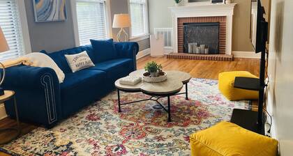 Unique 1 Bedroom Apartment in the heart of downtown Jonesborough