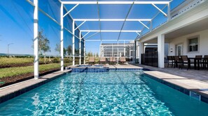 Piscine extérieure