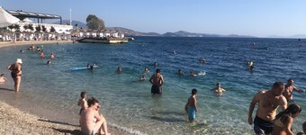 Family  Home 200 meters from the beach