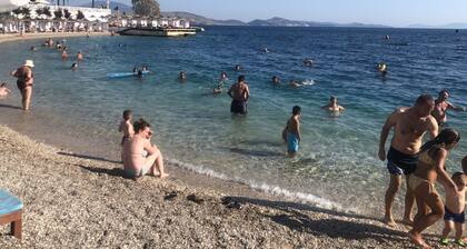 Family Home 200 meters from the beach