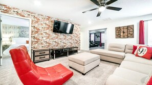 9 Schlafzimmer, Bügeleisen/Bügelbrett, WLAN, Bettwäsche