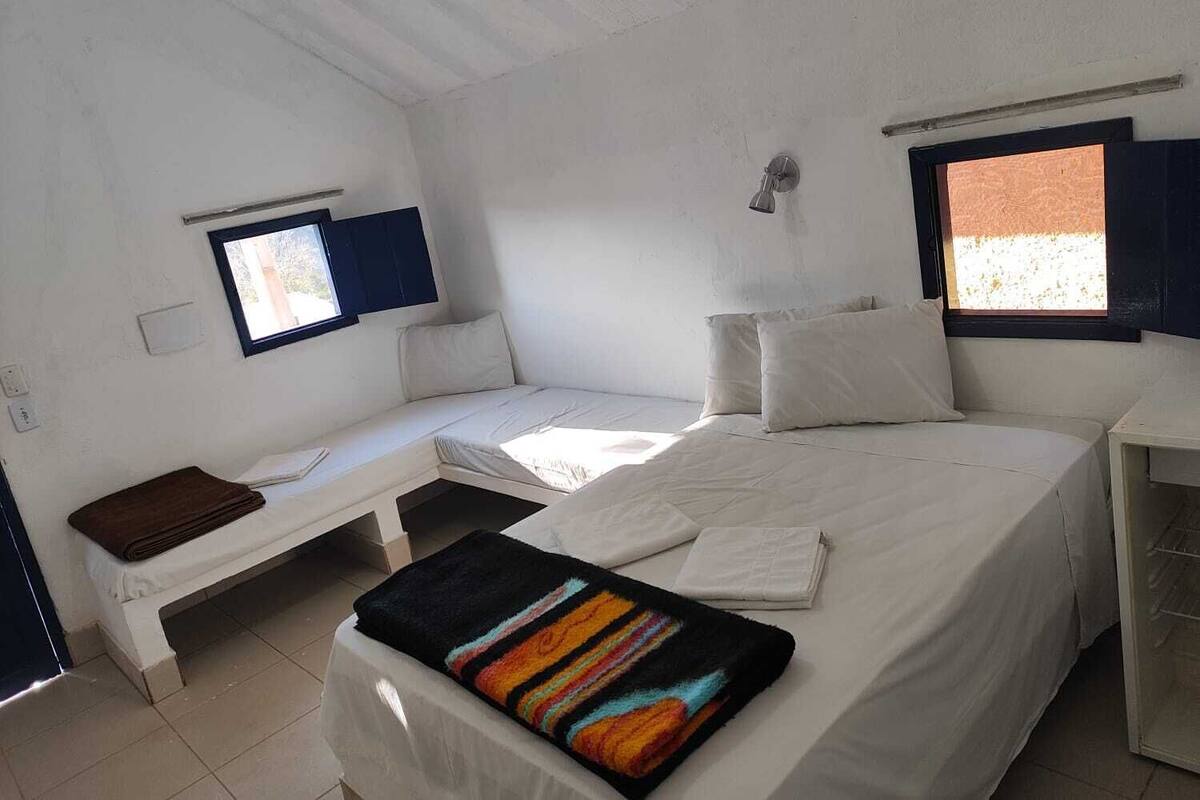 Chalet estándar | Espacio para trabajar con laptop, wifi gratis y ropa de cama 