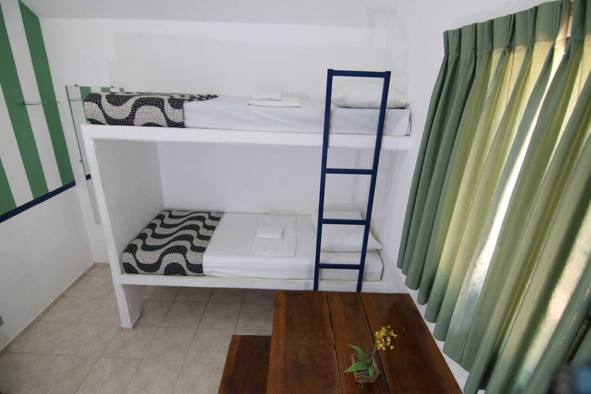 Chalet Grand | Espacio para trabajar con laptop, wifi gratis y ropa de cama 