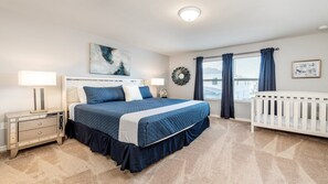 5 bedrooms, iron/ironing board, WiFi, bed sheets