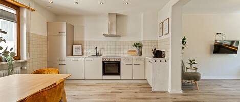 Appartamento Basic | 2 camere, con arredamento individuale, Wi-Fi gratuito, lenzuola