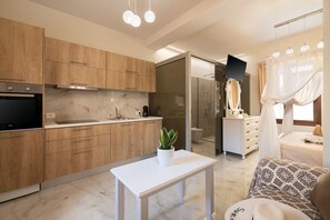 Room - Cozy apartment in the center of old harbor  (Χανιά)