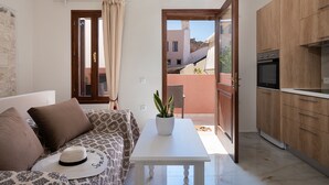 Interior - Cozy apartment in the center of old harbor  (Χανιά)