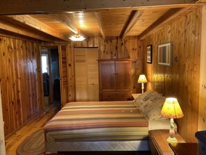 3 chambres, fer et planche à repasser, Wi-Fi gratuit, draps fournis