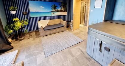 Exclusive Palm House, Nature, Amenities, Garden