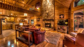 House, 3 Bedrooms | Living room