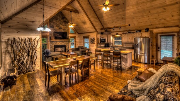 Dining room - A Cozy Corner Cabin by Escape to Blue Ridge (Blue Ridge)