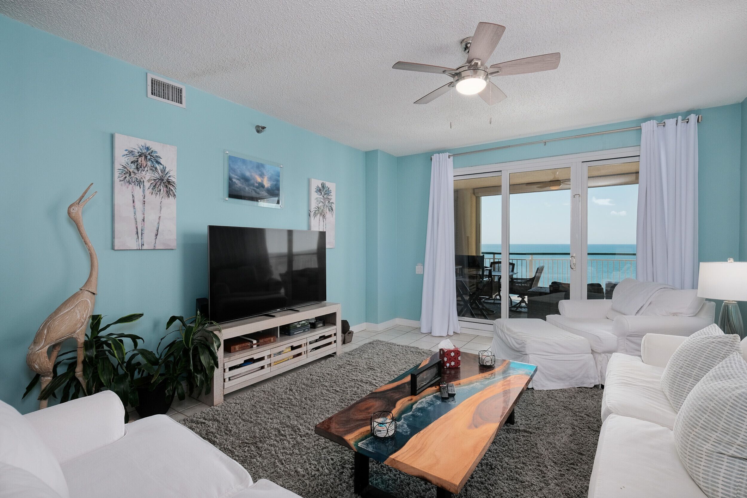 Smart TV, DVD player, books