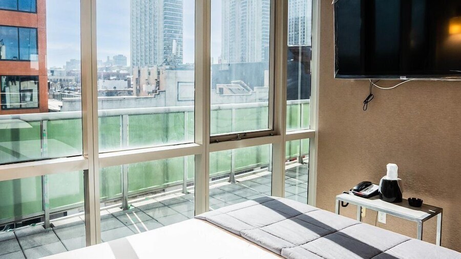 Hotel MOCA NYC