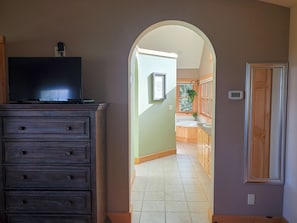 Interior - Beautiful secluded house located minutes from downtown Deadwood and Sturgis (Sturgis)