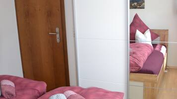 1 Schlafzimmer, Zimmersafe, kostenloses WLAN, Bettwäsche