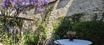 Bleautiful Eugénie charming townhouse